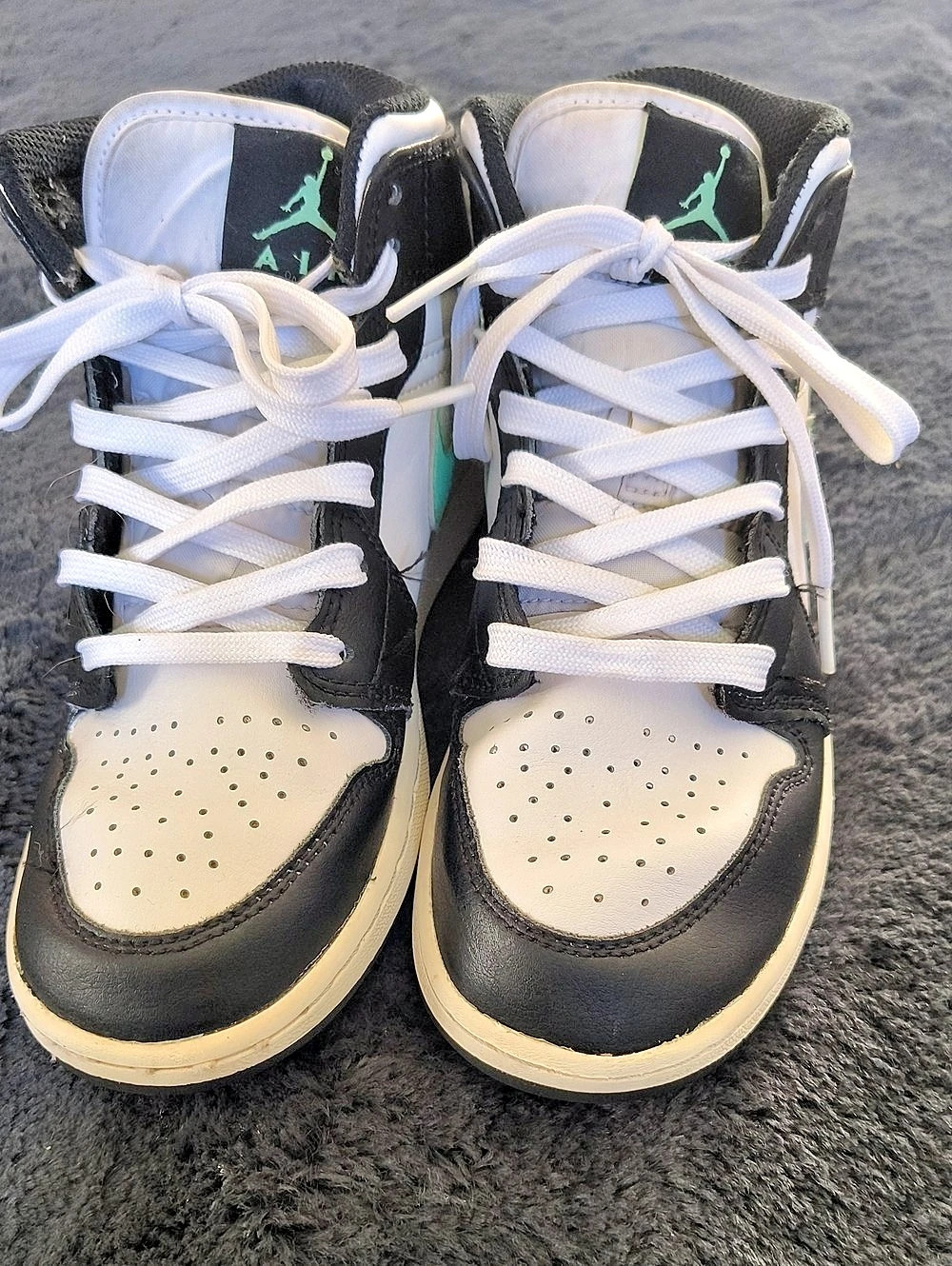Jordan Air Jordan 1 Mid Green Black Sneakers US 4.5Y